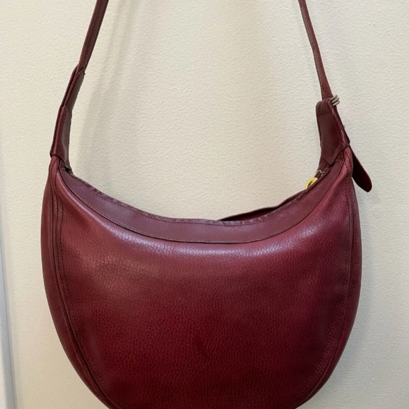 Cartier Burgundy Wine Women's Vintage Leather Crossbody Gold Hardware ✨️ - Picture 6 of 14